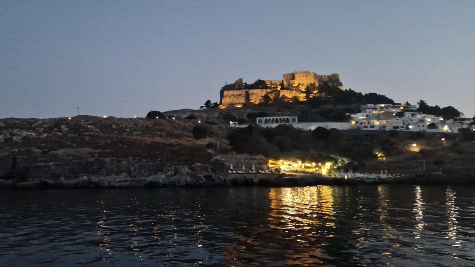 Lindos Luxury Belfry Apartment エクステリア 写真